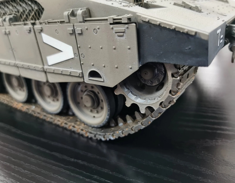 Features of the CNC Machined Battle Tank Model